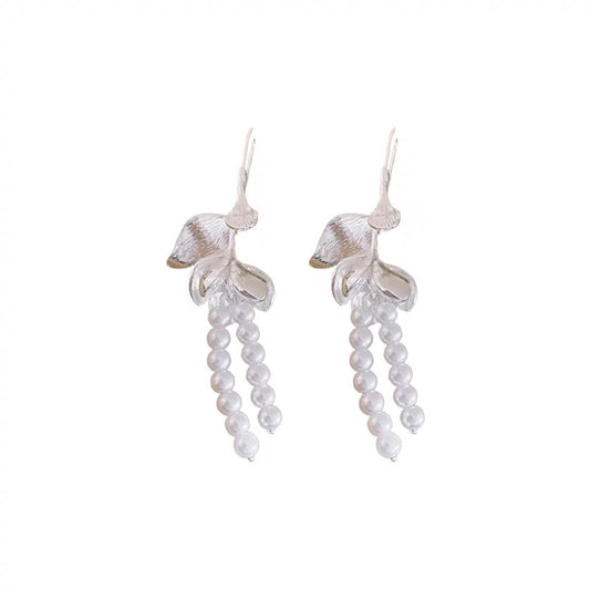 flowers and leaves pearl earrings