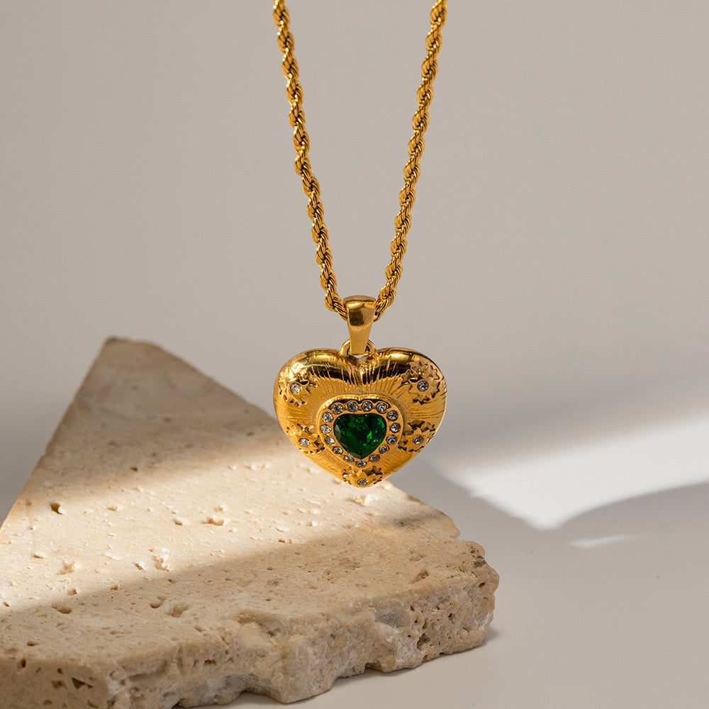 Medieval Heart Pendant Necklace